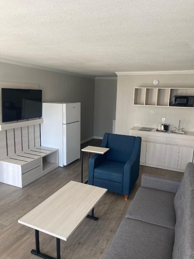 Mainstay Suites Флоренс Экстерьер фото